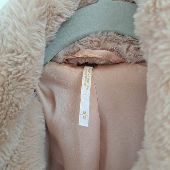 SOLD on another platform - Free People ๐ผ Kate faux fur double breasted coat - Picture 13 of 16